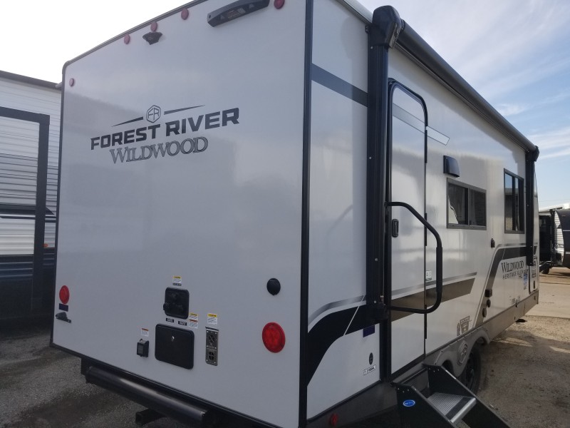 New 2026 Forest River Wildwood Heritage Glen 21RBHL Travel Trailer