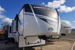New 2026 Forest River Sandpiper 3800RK Fifth Wheel New 2026 Forest River Sandpiper 3800RK Fifth Wheel