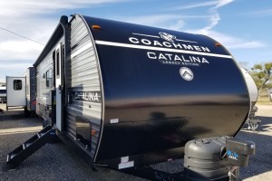 New 2026 Coachmen Catalina Legacy 243RBS Travel Trailer New 2026 Coachmen Catalina Legacy 243RBS Travel Trailer