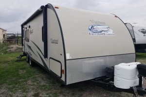 Used 2014 Coachmen Freedom Express 246RKS Travel Trailer