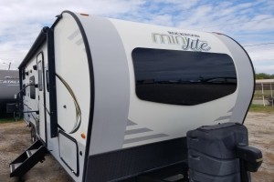 Used 2019 Forest River MINI LITE 2508 Travel Trailer Used 2019 Forest River MINI LITE 2508 Travel Trailer