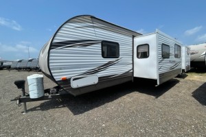Used 2016 Forest River Wildwood 32BHDS Travel Trailer