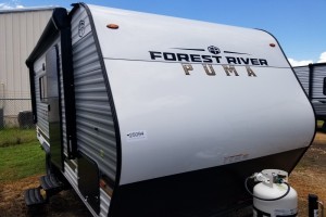 New 2026 Palomino PUMA CAMP EDITION 16QBCE Travel Trailer