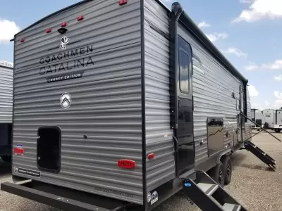 2027 Coachmen Catalina Legacy Edition 273DBHCKLE — photo 6