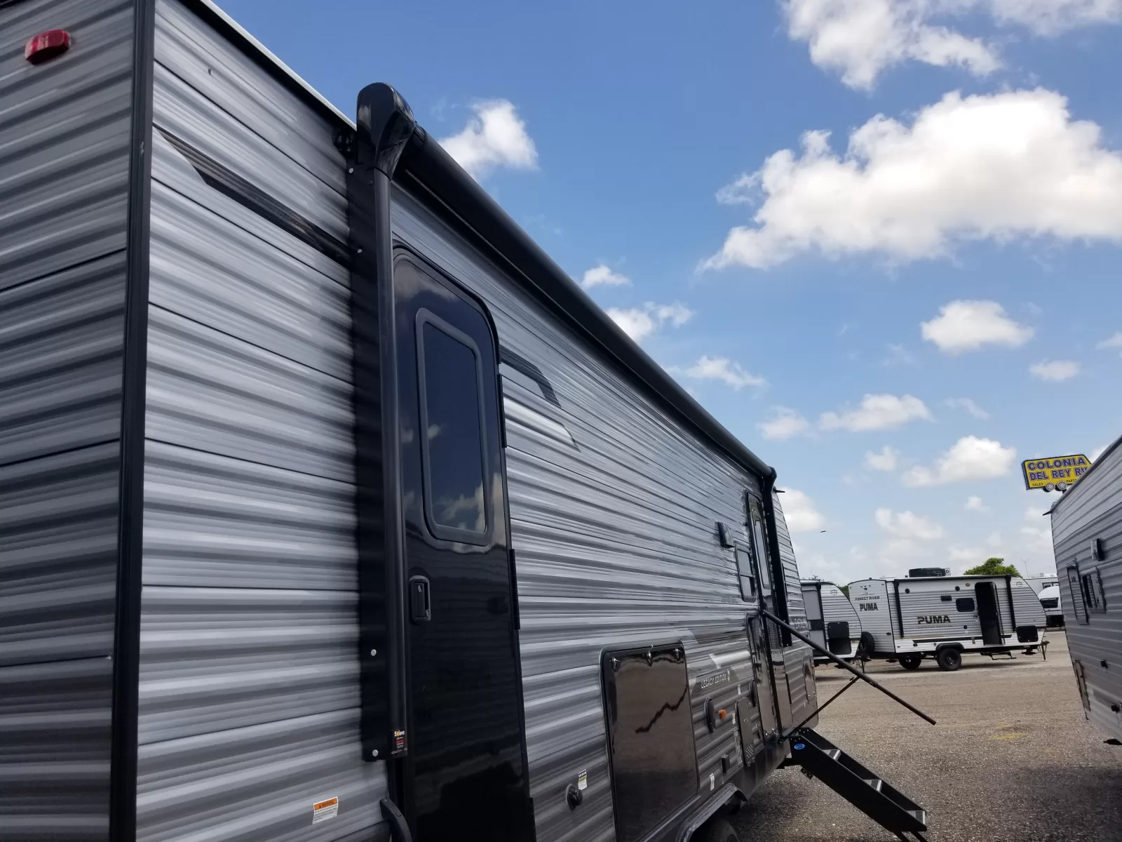 2027 Coachmen 273DBHCKLE Travel Trailer for sale at Colonia Del Rey RV in Corpus Christi, TX