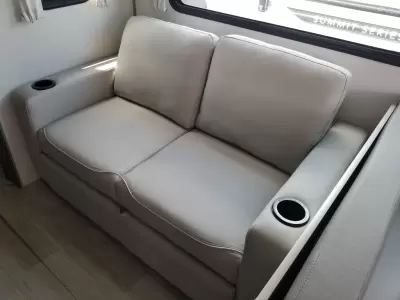 2027 Coachmen Catalina Legacy Edition 273DBHCKLE — photo 16