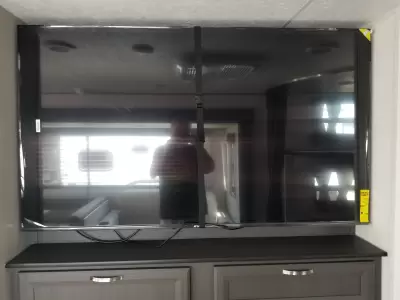 2027 Coachmen Catalina Legacy Edition 273DBHCKLE — photo 17