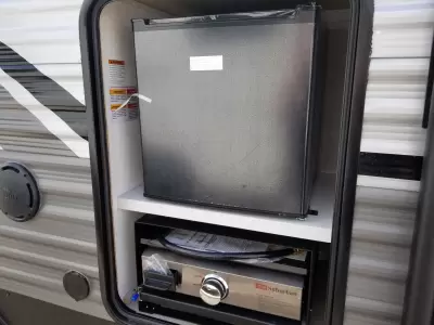 New 2027 Coachmen Catalina Legacy 243RBSLE — photo 10
