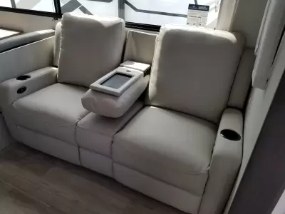 New 2027 Coachmen Catalina Legacy 243RBSLE — photo 11