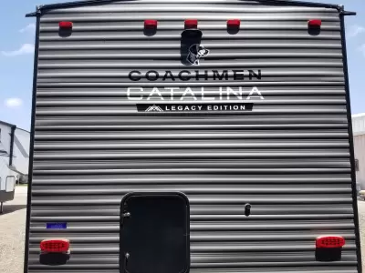 New 2027 Coachmen Catalina Legacy 273DBHCKLE — photo 5