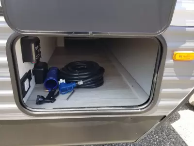New 2027 Coachmen Catalina Legacy 273DBHCKLE — photo 13