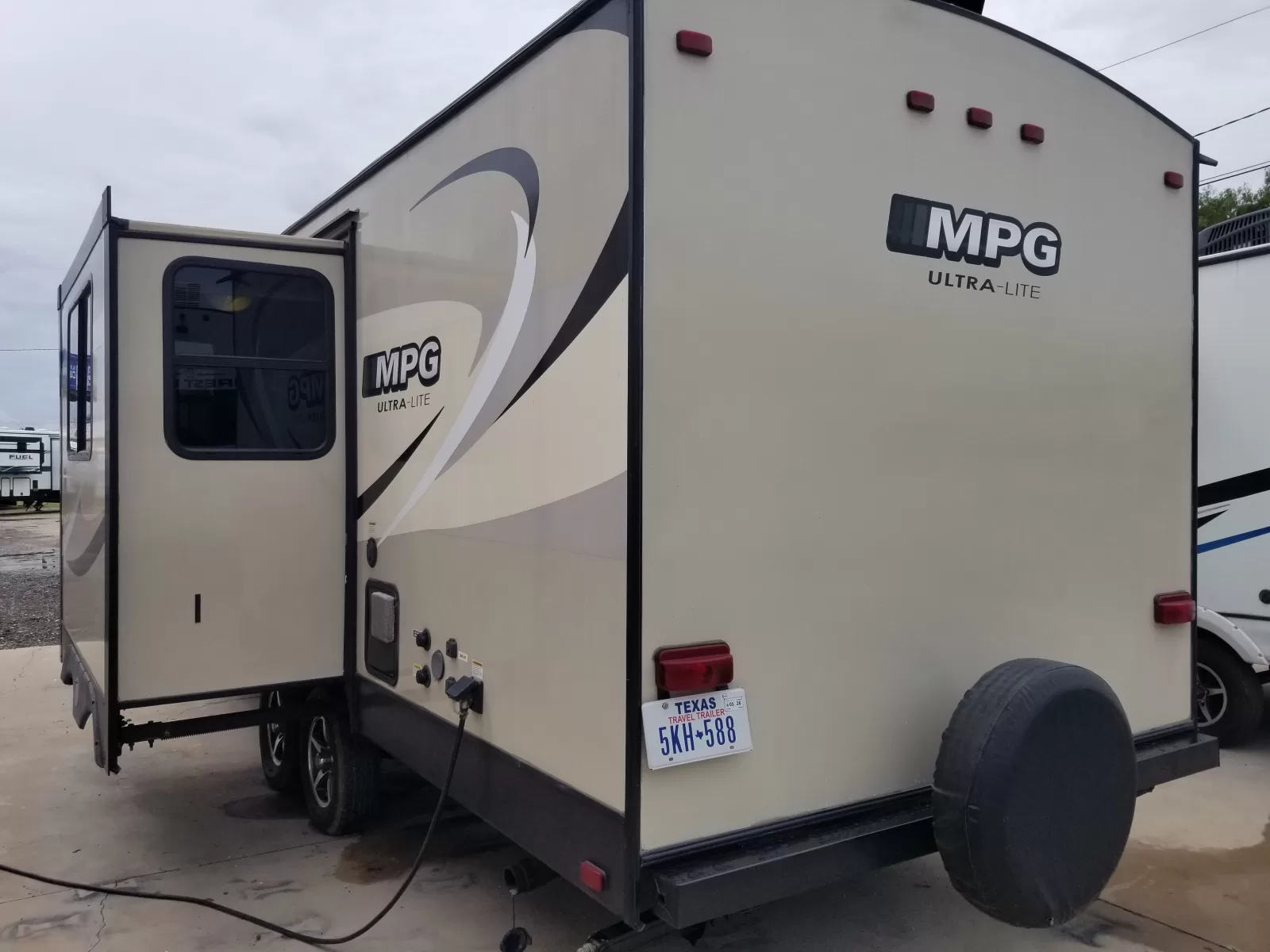 2016 CRUISER 2250RB Travel Trailer for sale at Colonia Del Rey RV in Corpus Christi, TX