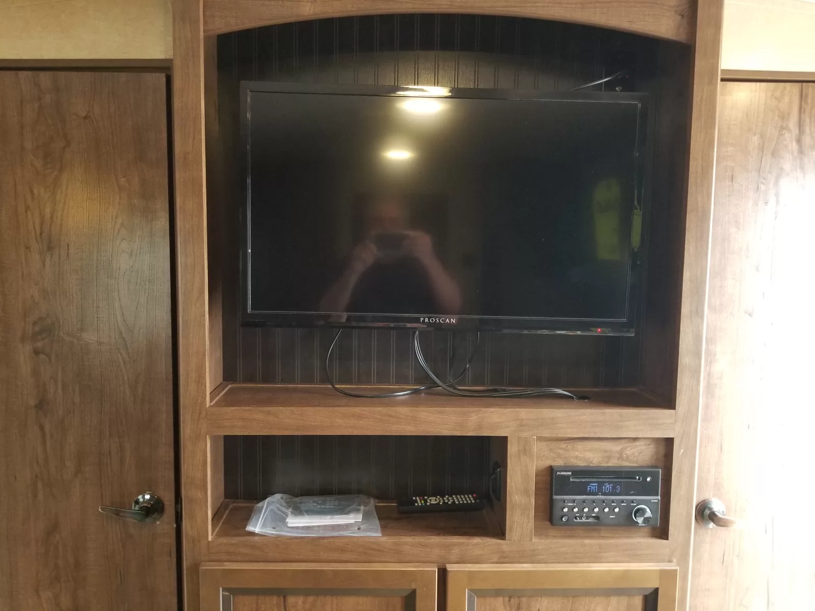 2016 CRUISER 2250RB Travel Trailer for sale at Colonia Del Rey RV in Corpus Christi, TX