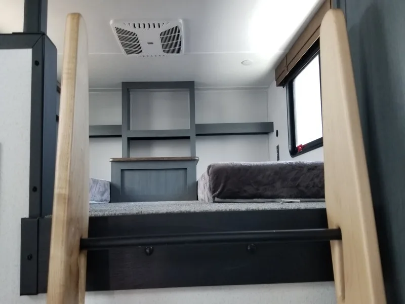 2026 Forest River PUMA VISTA 421LFT