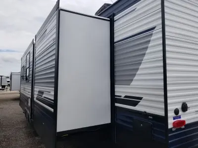 2026 Forest River PUMA 32BH2B — photo 4