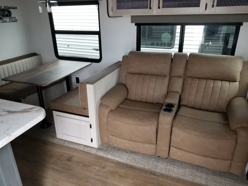 2026 Forest River PUMA 32BH2B