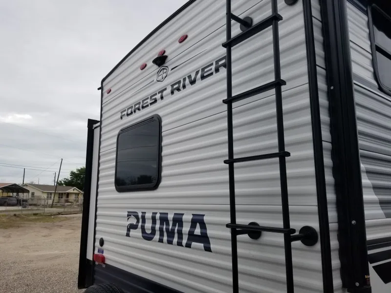 2026 Forest River PUMA 32BHQS