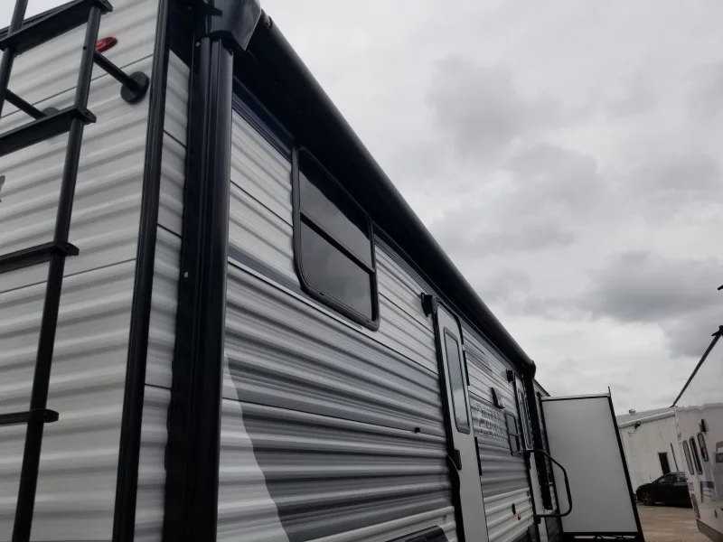 2026 Forest River PUMA 32BHQS