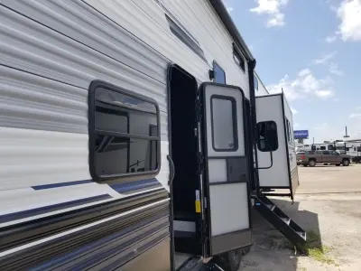 2027 Forest River PUMA VISTA 403LFT — photo 6