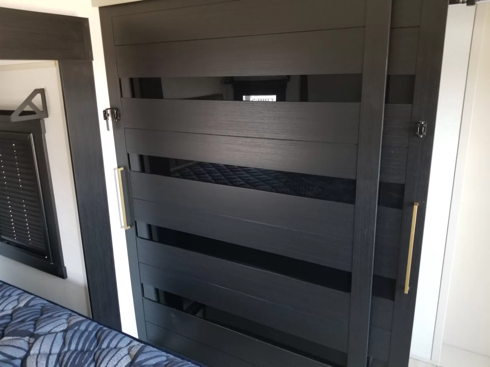 2025 Forest River 325RL Fifth Wheel for sale at Colonia Del Rey RV in Corpus Christi, TX