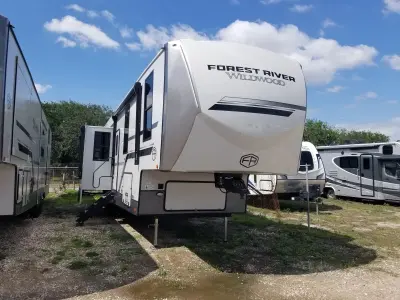 2026 Forest River Wildwood Heritage Glen 376FAM for sale in Corpus Christi, TX