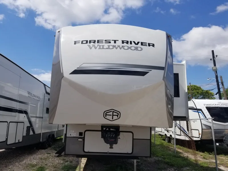 2026 Forest River Wildwood Heritage Glen 376FAM