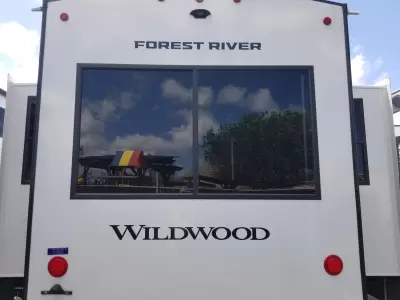 2027 Forest River Wildwood Heritage Glen 286RL — photo 5