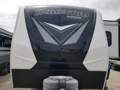 2024 Grand Design Momentum 25G — photo 2