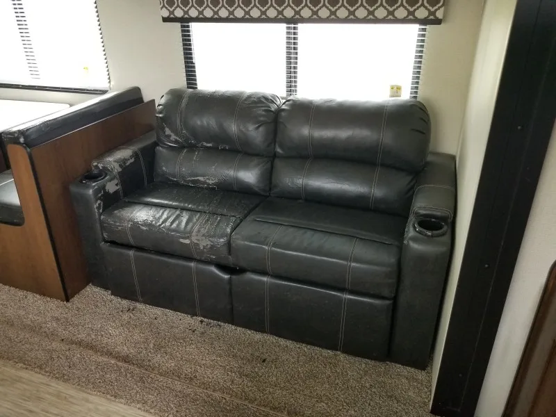 2019 Prime Time Avenger 27RK