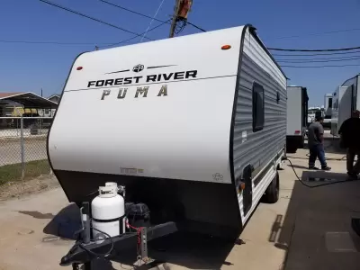 Used 2025 Forest River PUMA 16QBCE — photo 3
