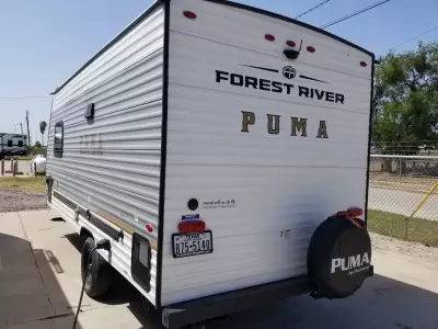 Used 2025 Forest River PUMA 16QBCE — photo 4