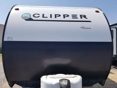 Used 2020 Coachmen Clipper 24RBS — photo 2