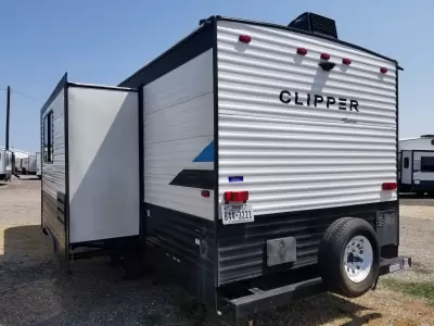 Used 2020 Coachmen Clipper 24RBS — photo 4