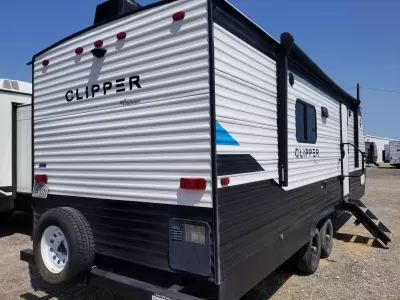 Used 2020 Coachmen Clipper 24RBS — photo 6