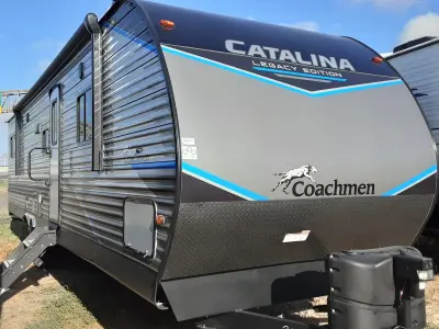2022 Coachmen Catalina Legacy 343BHTS — photo 3