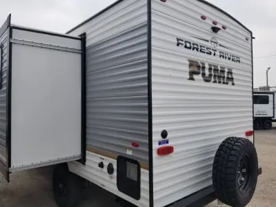 2026 Forest River PUMA CAMPING EDITION 16DSCE — photo 4