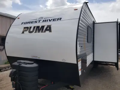 2026 Forest River PUMA CAMPING EDITION 303BHCE — photo 3