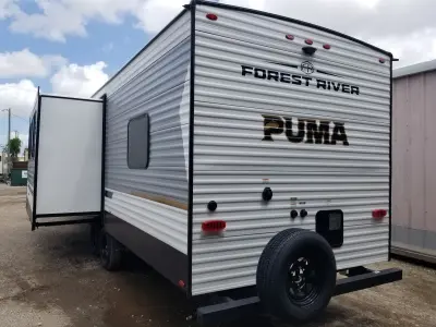 2026 Forest River PUMA CAMPING EDITION 303BHCE — photo 4