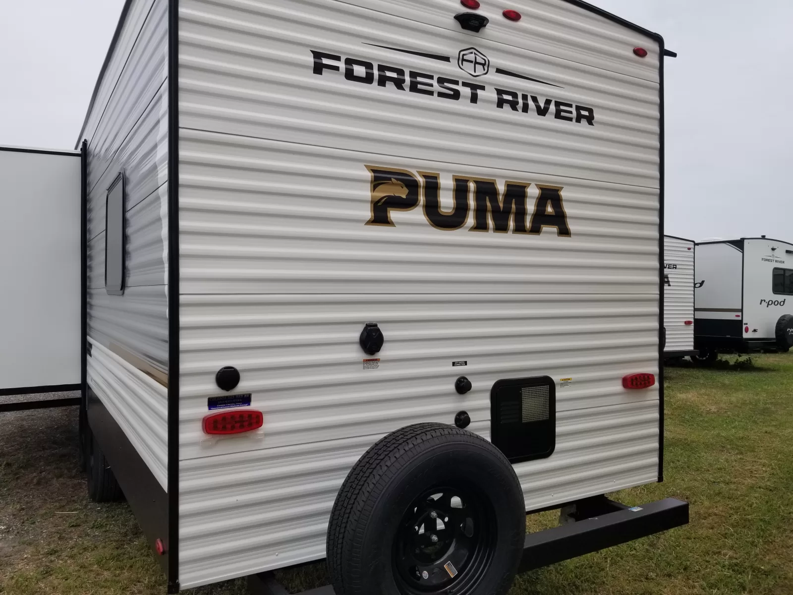 2027 Palomino 303BHCE Travel Trailer for sale at Colonia Del Rey RV in Corpus Christi, TX