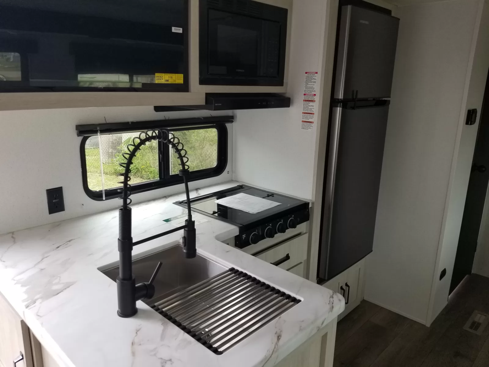 2027 Palomino 303BHCE Travel Trailer for sale at Colonia Del Rey RV in Corpus Christi, TX