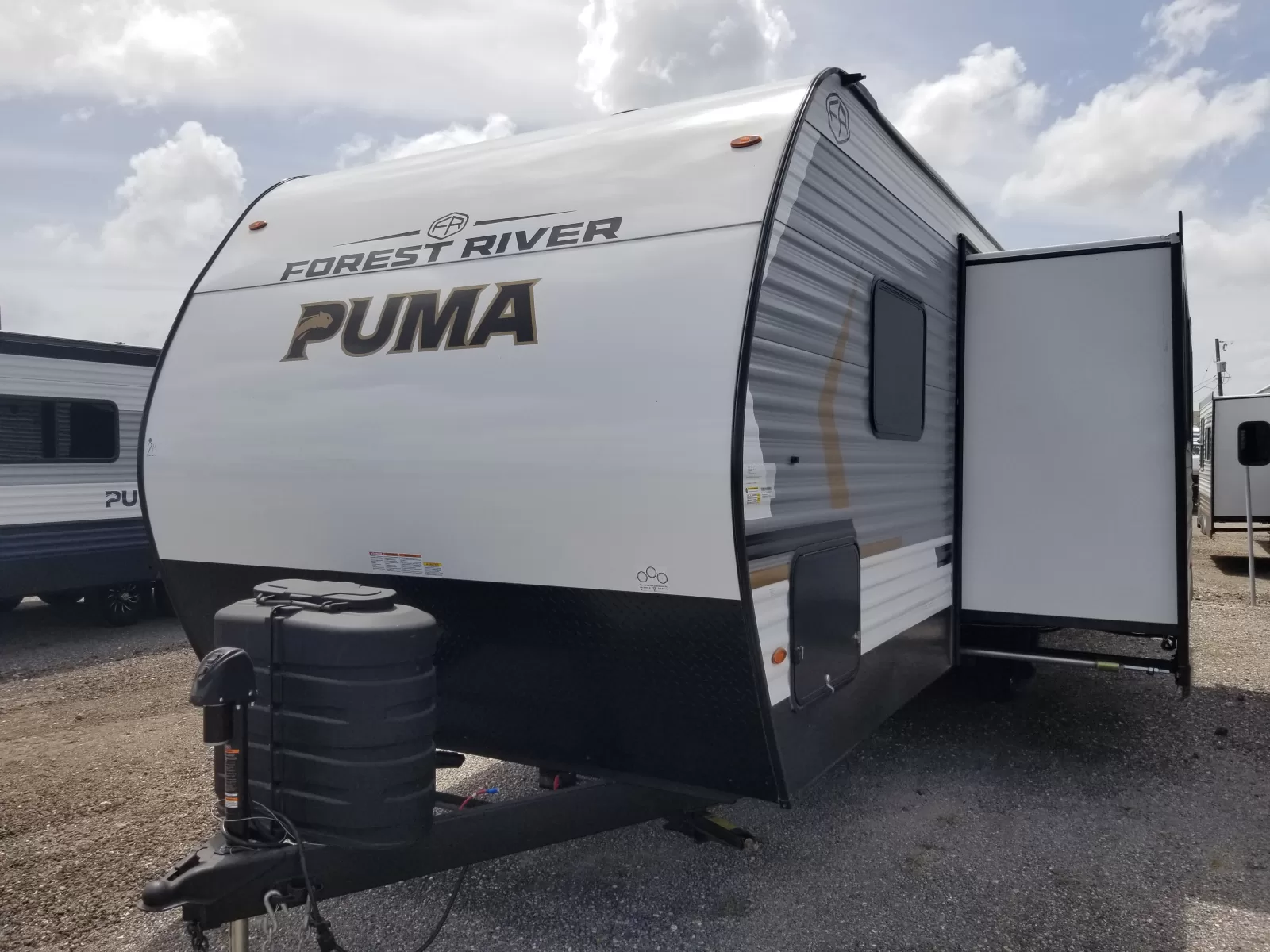 2027 Forest River 284BHCE Travel Trailer for sale at Colonia Del Rey RV in Corpus Christi, TX
