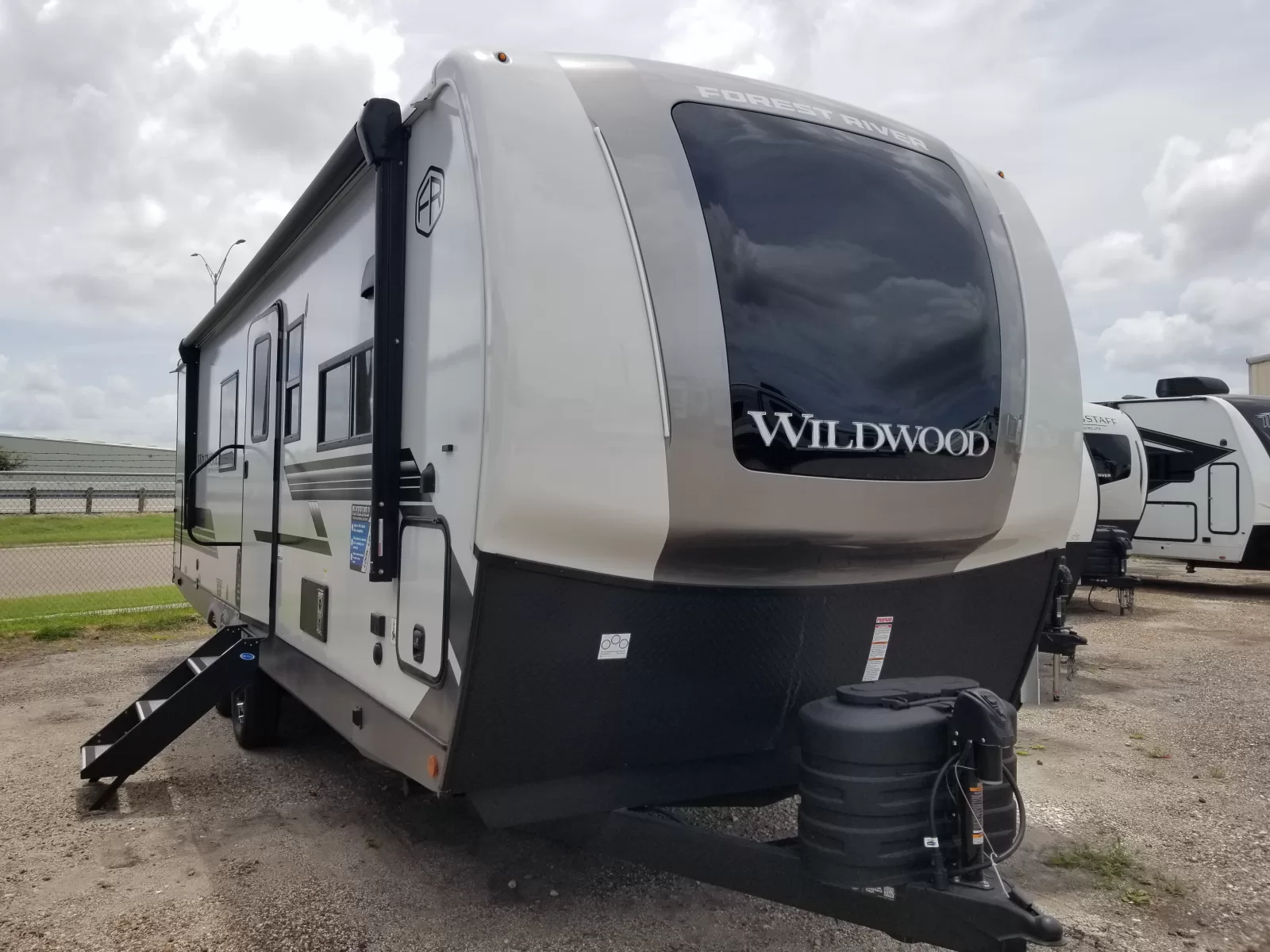 2027 Forest River Wildwood Heritage Glen 261FKRB