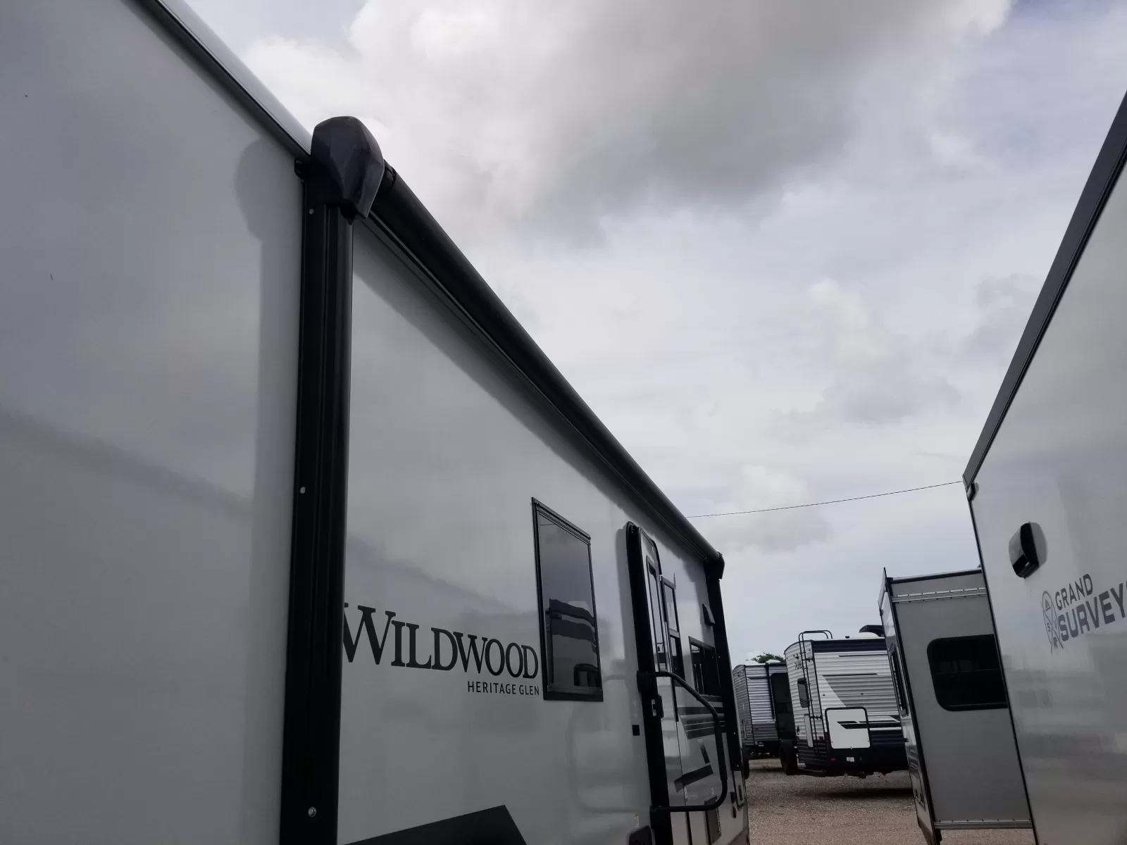 2027 Forest River 261FKRB Travel Trailer for sale at Colonia Del Rey RV in Corpus Christi, TX