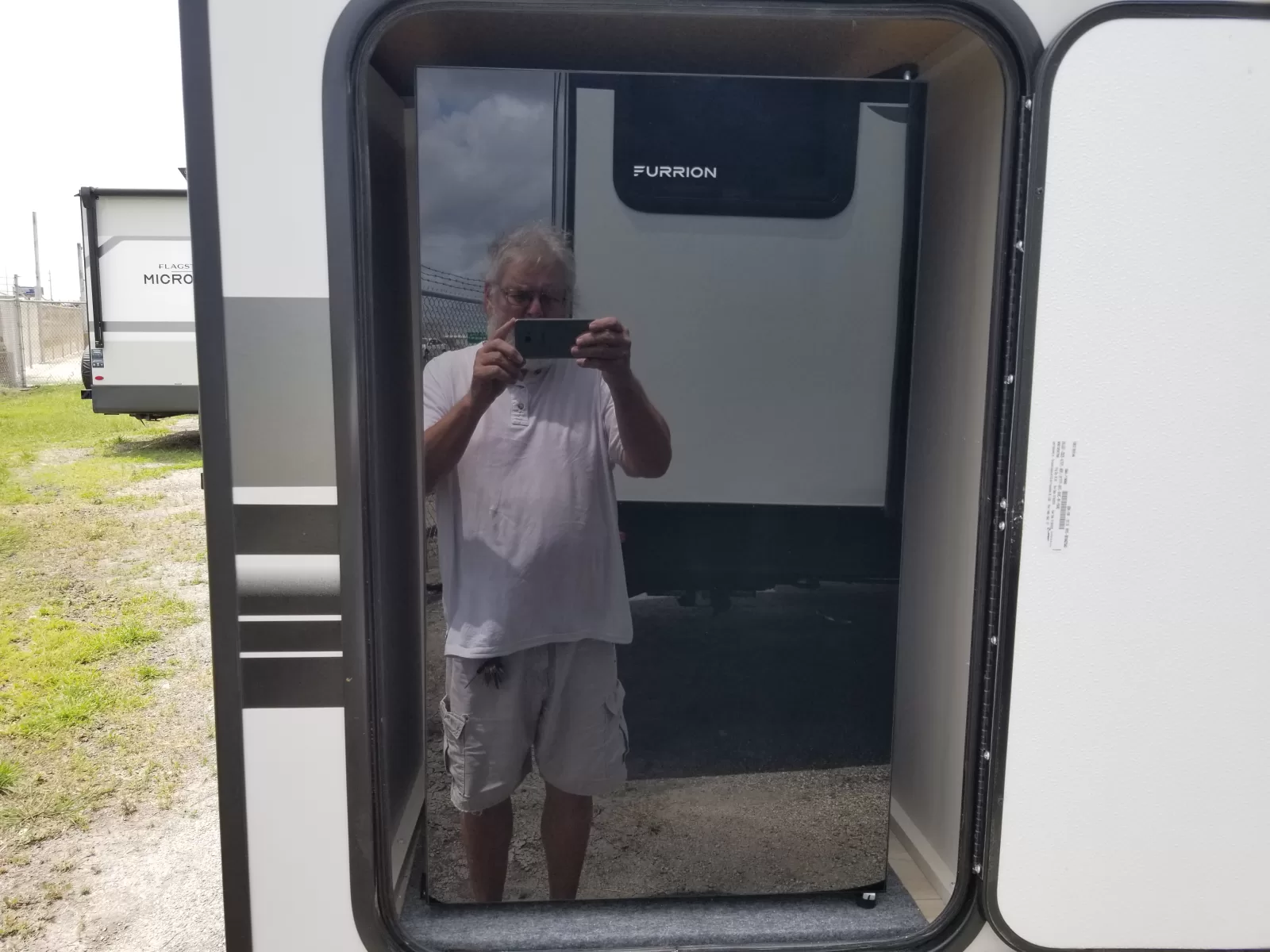 2027 Forest River 261FKRB Travel Trailer for sale at Colonia Del Rey RV in Corpus Christi, TX