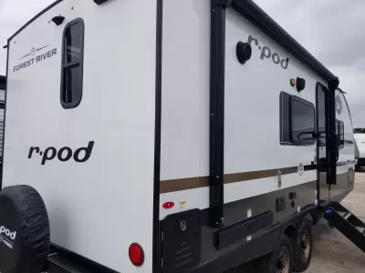 2026 Forest River R-Pod 207 — photo 6