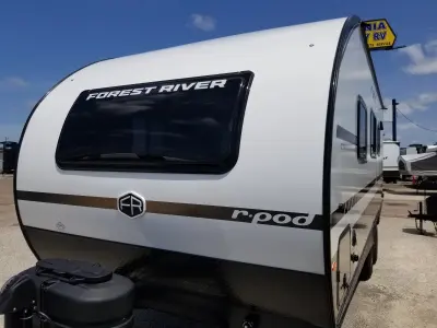 2026 Forest River R-Pod 207 — photo 2