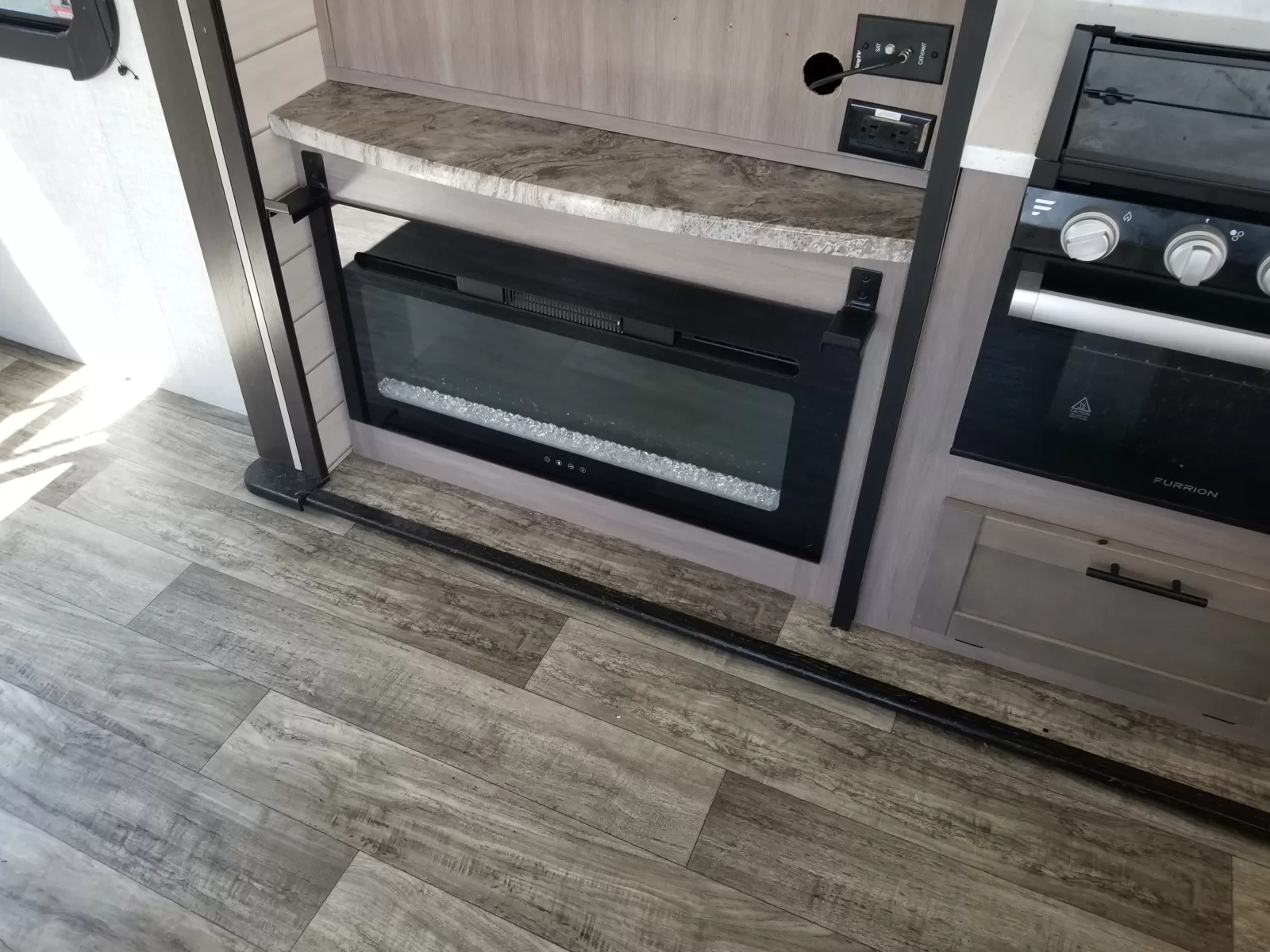 2023 Crossroads 330SI Travel Trailer for sale at Colonia Del Rey RV in Corpus Christi, TX