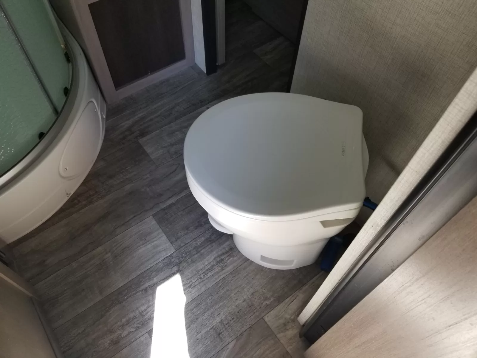 2023 Crossroads 330SI Travel Trailer for sale at Colonia Del Rey RV in Corpus Christi, TX