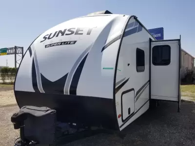 Used 2022 Crossroads SUNSET TRAIL 253RB — photo 3