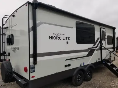 2026 Forest River Flagstaff Micro Lite 25FBD — photo 6